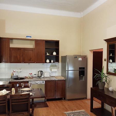 Classic Style Apartment Belgrad Exterior foto